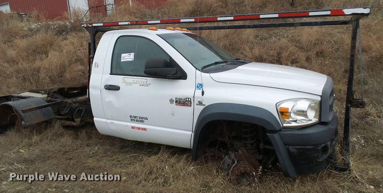 image for item DC2834 2008 Dodge Ram 4500  truck cab and chassis