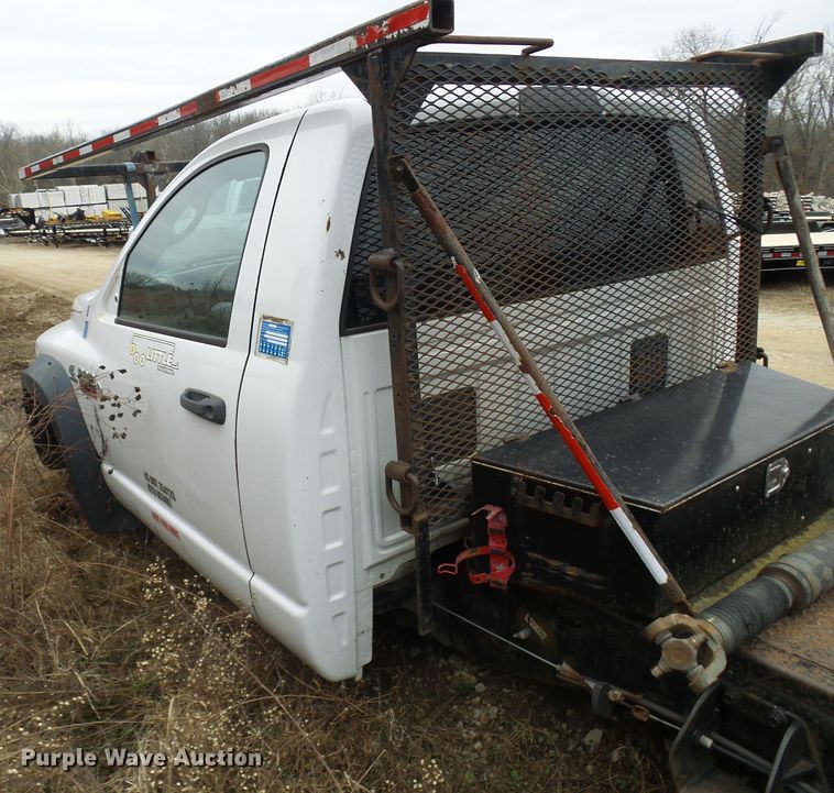 image for item DC2834 2008 Dodge Ram 4500  truck cab and chassis