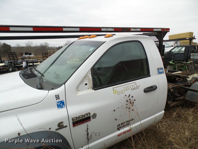 image for item DC2834 2008 Dodge Ram 4500  truck cab and chassis