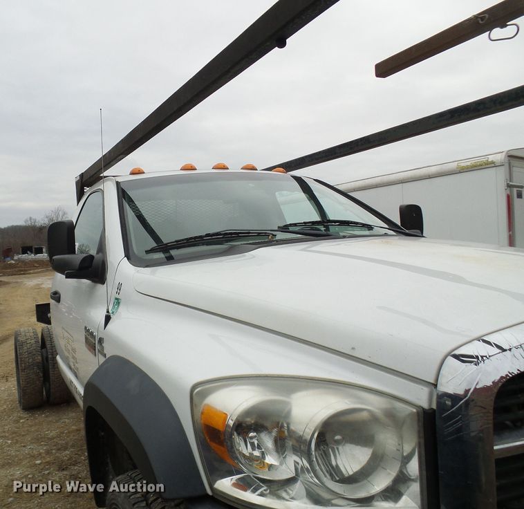 image for item DC2835 2008 Dodge Ram 4500  truck cab and chassis