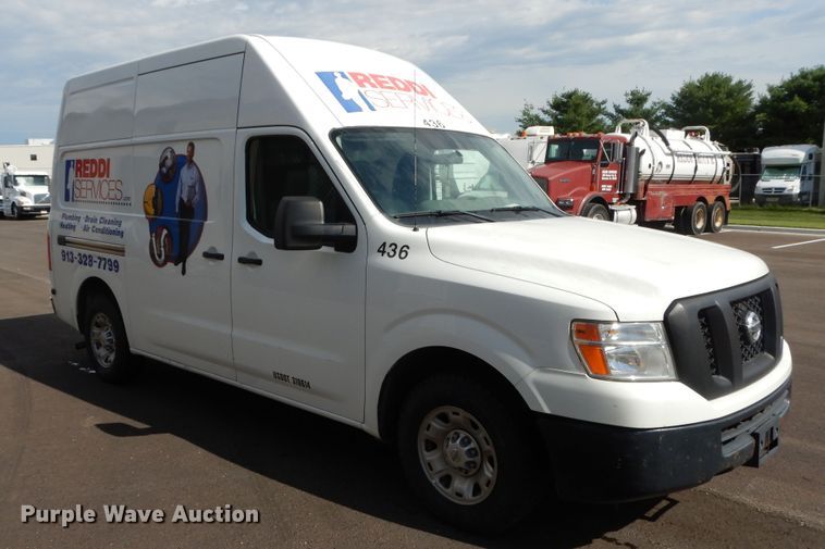 image for item DF5304 2013 Nissan NV2500  van