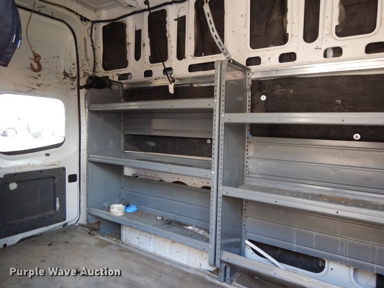 image for item DF5304 2013 Nissan NV2500  van