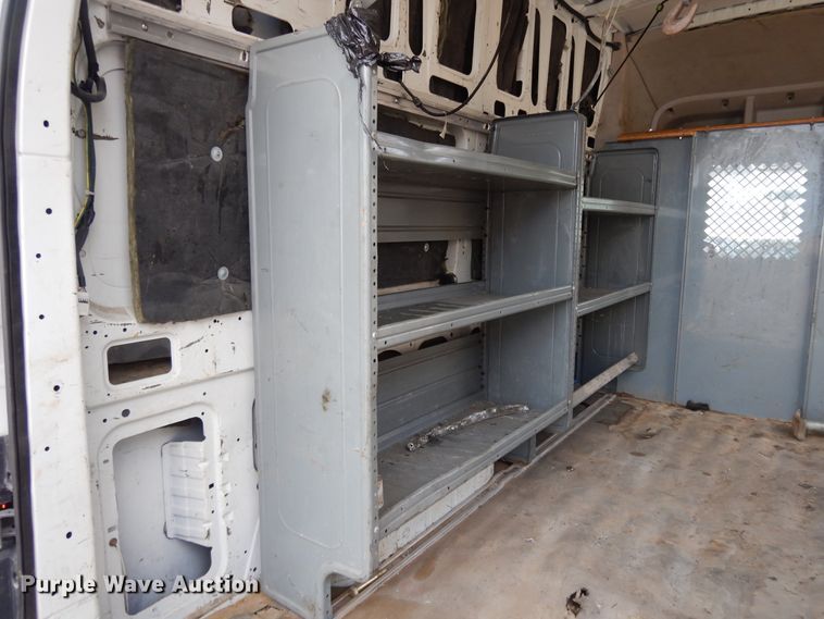 image for item DF5304 2013 Nissan NV2500  van