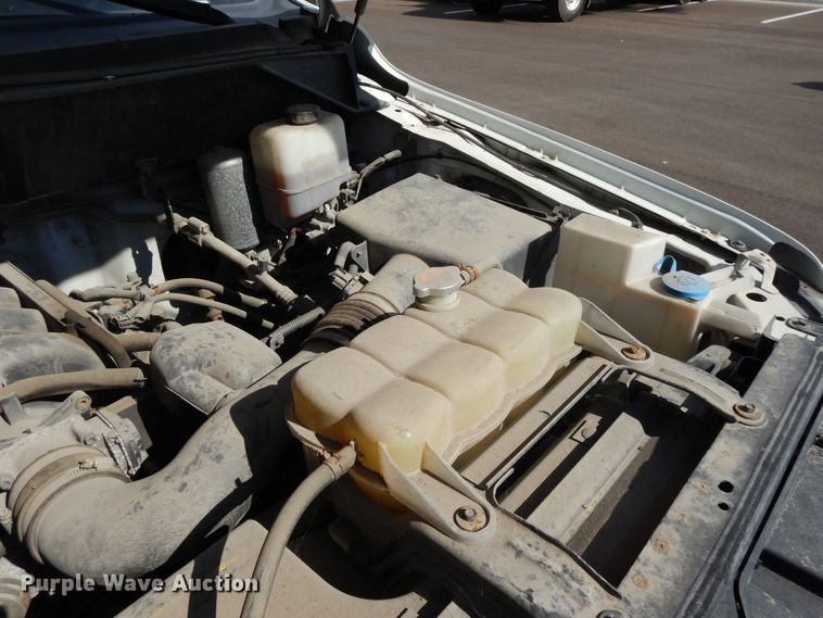 image for item DF5304 2013 Nissan NV2500  van