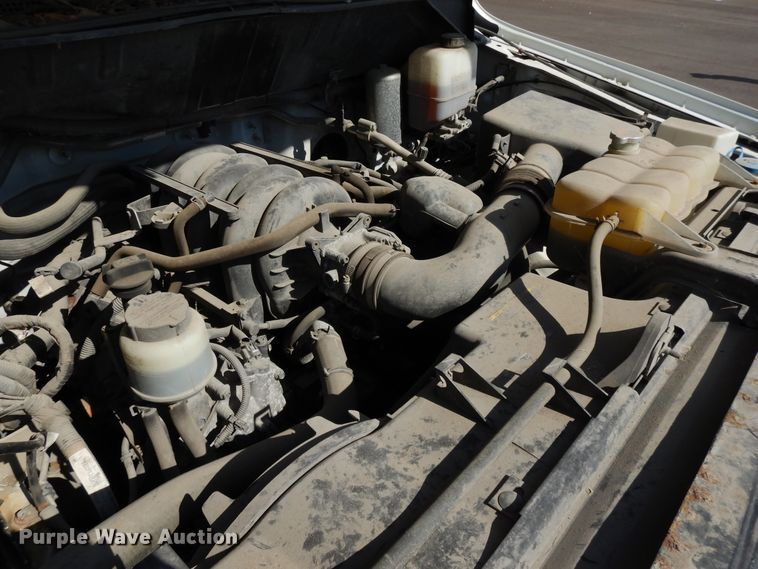 image for item DF5304 2013 Nissan NV2500  van