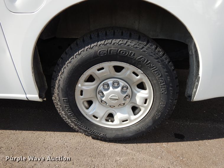 image for item DF5304 2013 Nissan NV2500  van