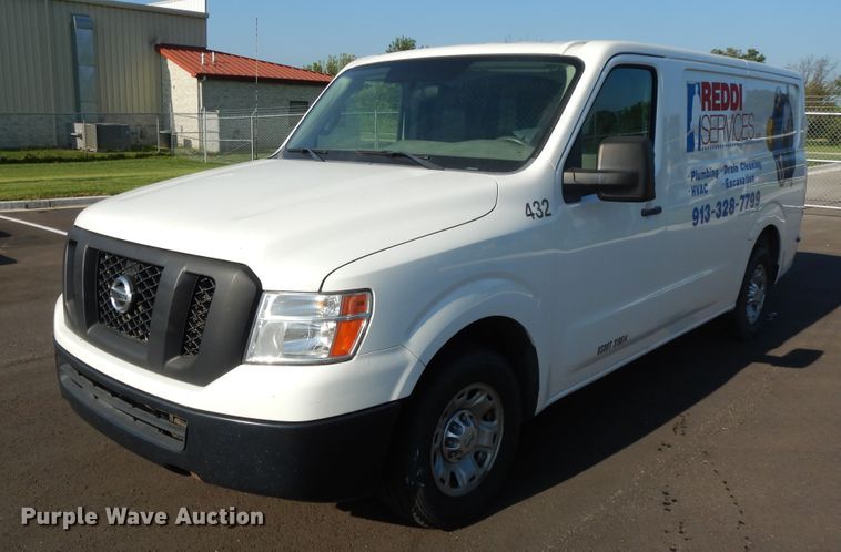 image for item DF5305 2012 Nissan NV2500  van