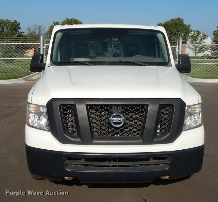 image for item DF5305 2012 Nissan NV2500  van