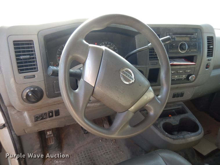 image for item DF5305 2012 Nissan NV2500  van