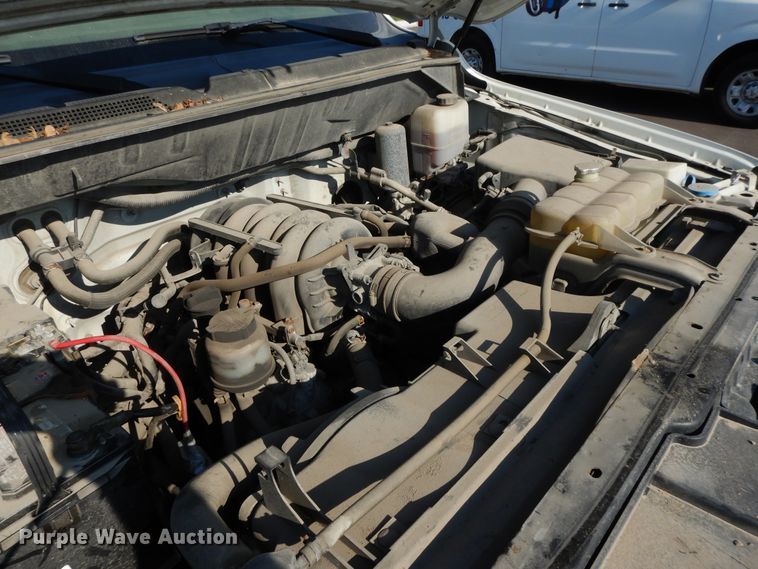 image for item DF5305 2012 Nissan NV2500  van