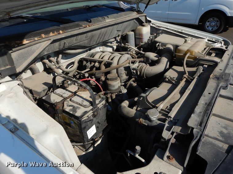 image for item DF5305 2012 Nissan NV2500  van