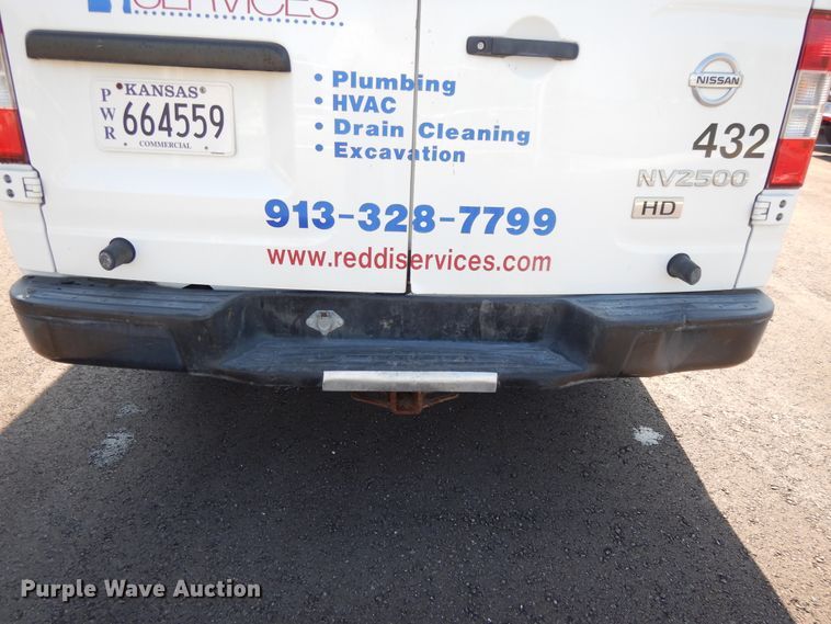 image for item DF5305 2012 Nissan NV2500  van