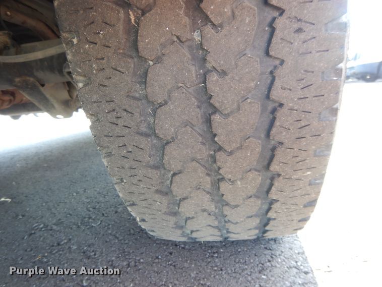 image for item DF5305 2012 Nissan NV2500  van