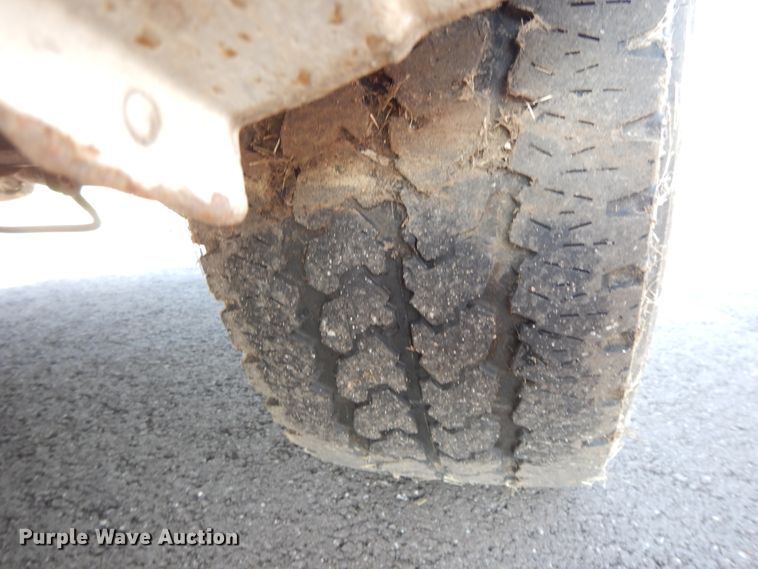 image for item DF5305 2012 Nissan NV2500  van