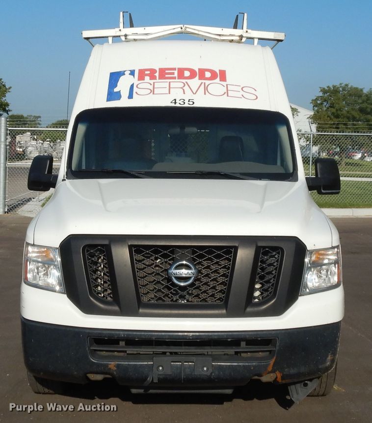 image for item DF5307 2013 Nissan NV2500 van