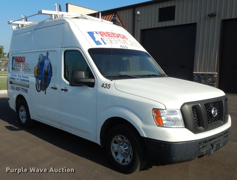 image for item DF5307 2013 Nissan NV2500 van