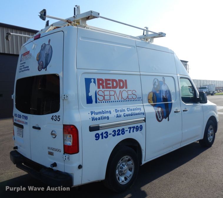 image for item DF5307 2013 Nissan NV2500 van