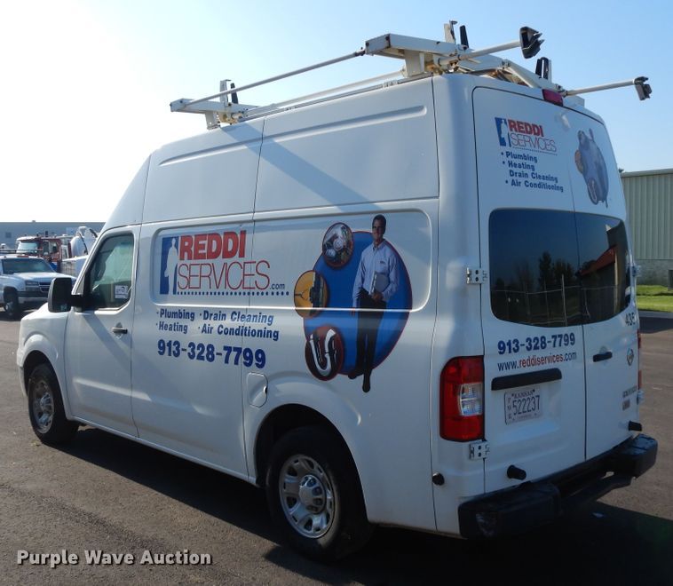 image for item DF5307 2013 Nissan NV2500 van