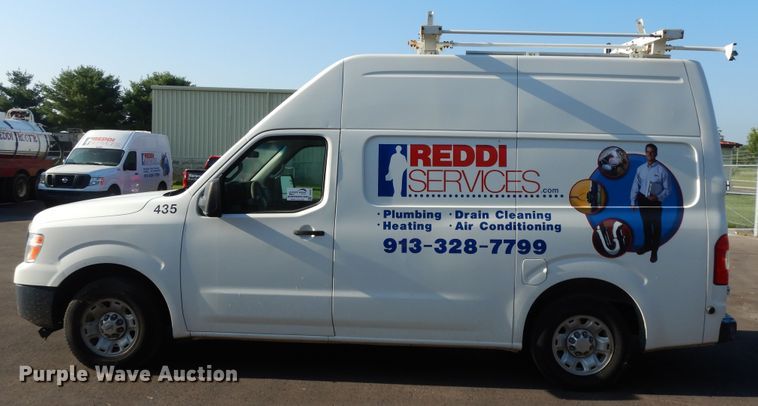 image for item DF5307 2013 Nissan NV2500 van