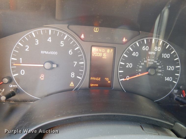 image for item DF5307 2013 Nissan NV2500 van