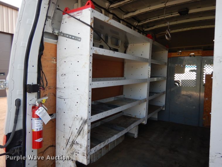 image for item DF5307 2013 Nissan NV2500 van