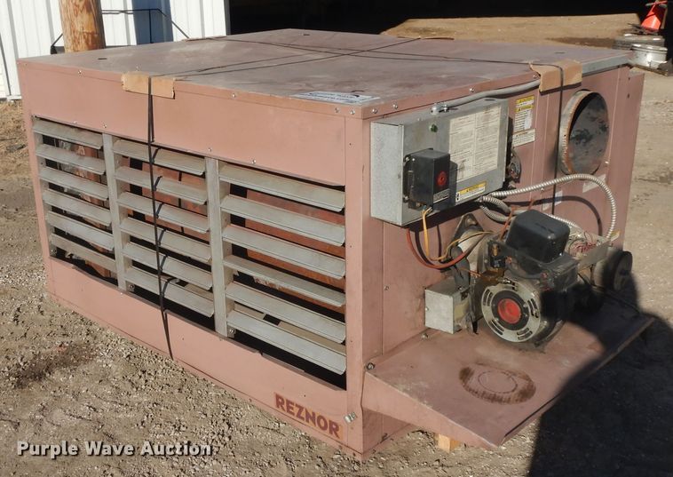 image for item DF6736 2005 Reznor RA500 oil fired heater