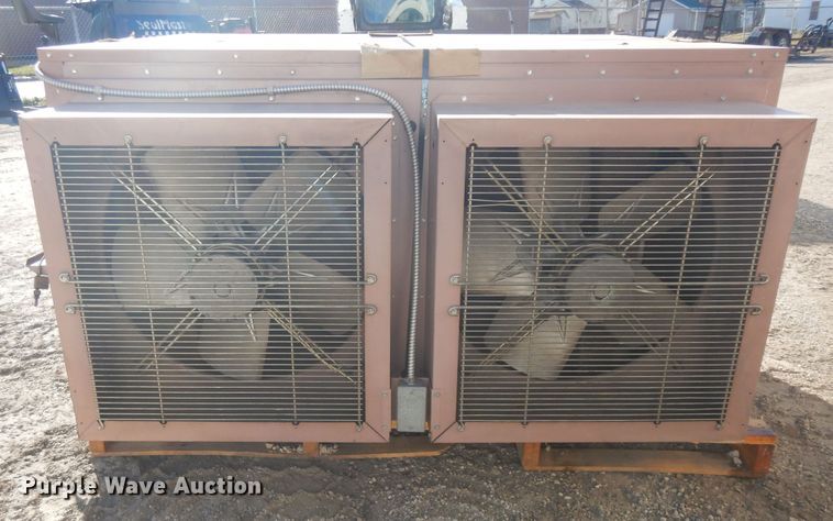 image for item DF6736 2005 Reznor RA500 oil fired heater