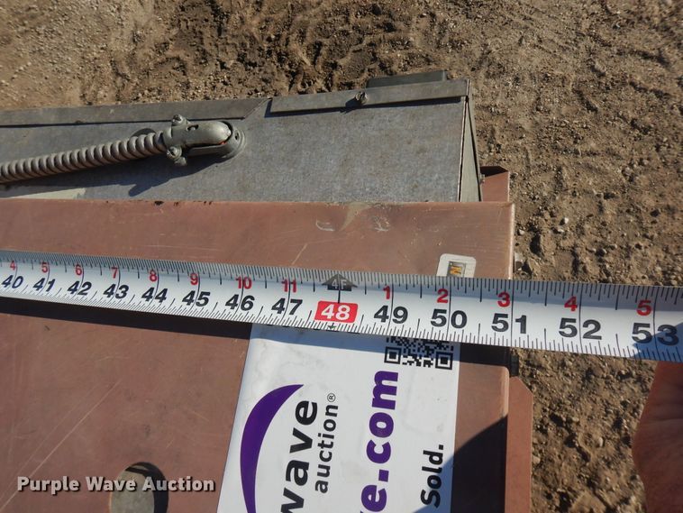 image for item DF6736 2005 Reznor RA500 oil fired heater