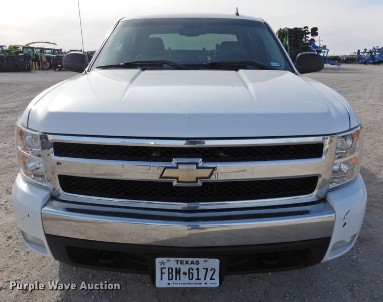 image for item DG1583 2008 Chevrolet Silverado 1500  Crew Cab pickup truck