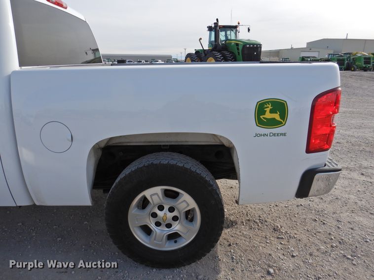 image for item DG1583 2008 Chevrolet Silverado 1500  Crew Cab pickup truck