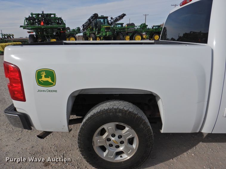 image for item DG1583 2008 Chevrolet Silverado 1500  Crew Cab pickup truck