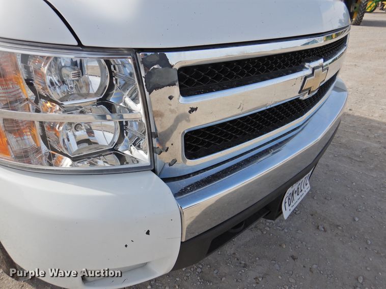 image for item DG1583 2008 Chevrolet Silverado 1500  Crew Cab pickup truck