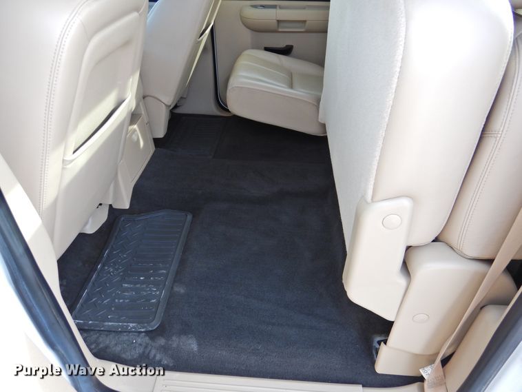 image for item DG1583 2008 Chevrolet Silverado 1500  Crew Cab pickup truck