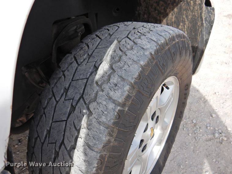 image for item DG1583 2008 Chevrolet Silverado 1500  Crew Cab pickup truck