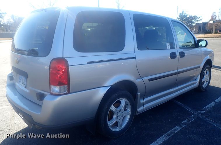 image for item DG2965 2008 Chevrolet Uplander  handicap accessible van