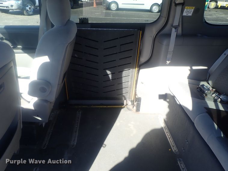 image for item DG2965 2008 Chevrolet Uplander  handicap accessible van