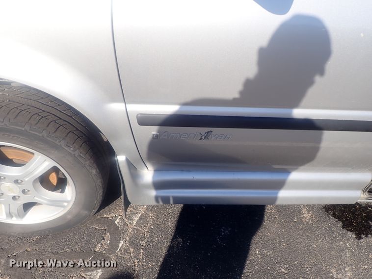image for item DG2965 2008 Chevrolet Uplander  handicap accessible van