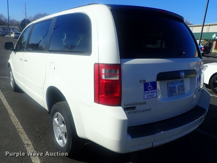 image for item DG2966 2009 Dodge Grand Caravan SE  handicap accessible van
