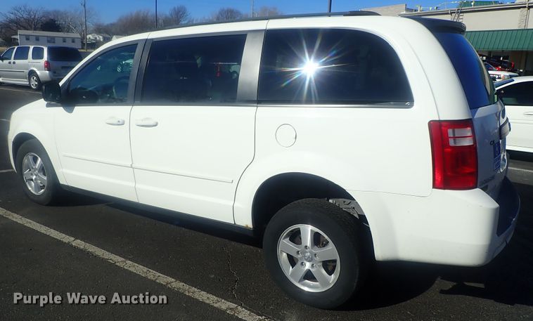 image for item DG2966 2009 Dodge Grand Caravan SE  handicap accessible van