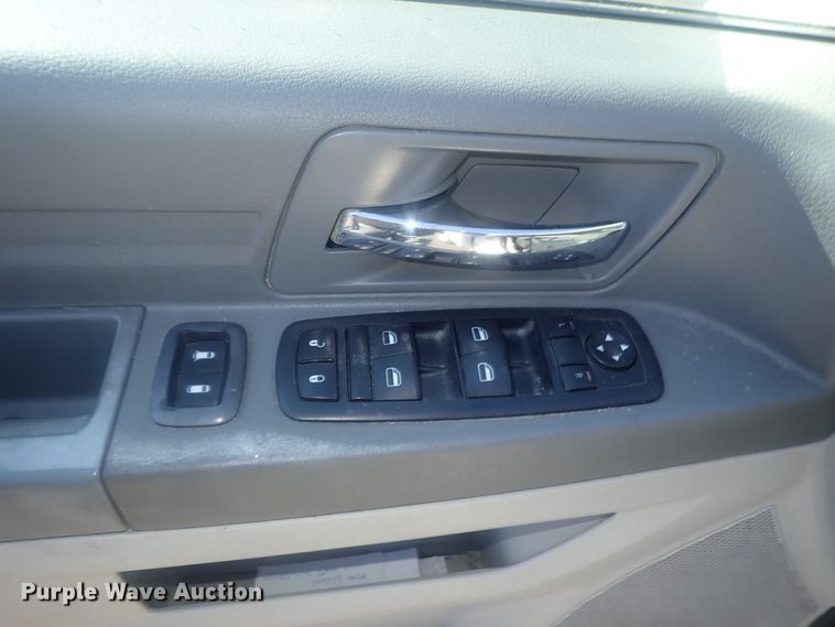 image for item DG2966 2009 Dodge Grand Caravan SE  handicap accessible van