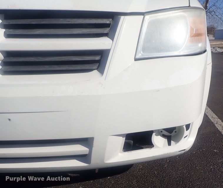 image for item DG2966 2009 Dodge Grand Caravan SE  handicap accessible van