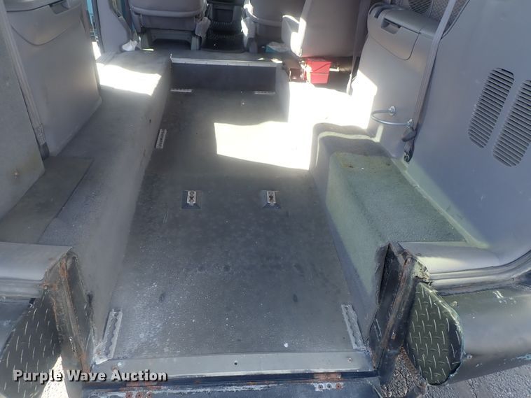 image for item DG2974 1998 Dodge Grand Caravan SE  handicap accessible van