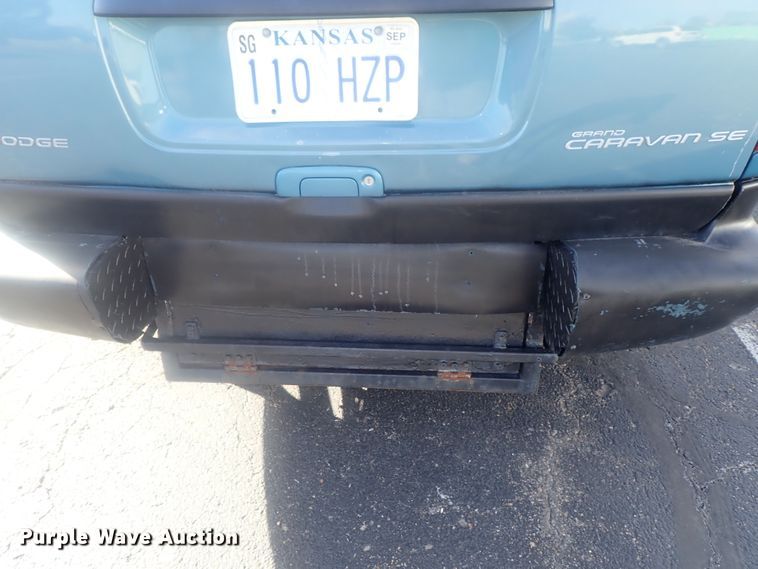 image for item DG2974 1998 Dodge Grand Caravan SE  handicap accessible van