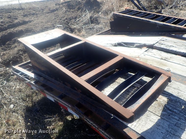 image for item DG2977 2010 Big Tex  equipment trailer