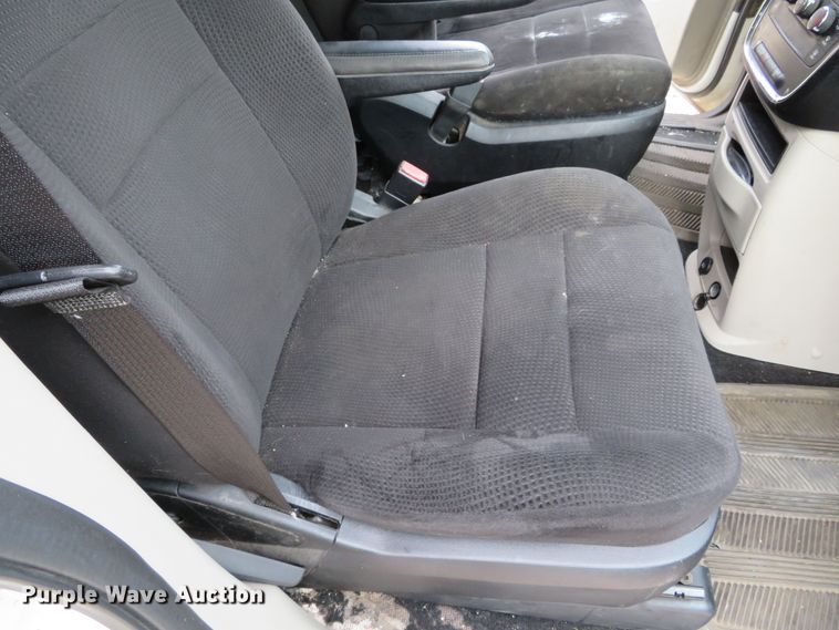 image for item DH0598 2012 Dodge Grand Caravan  van