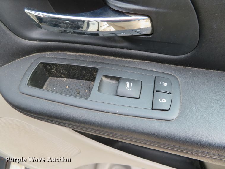 image for item DH0598 2012 Dodge Grand Caravan  van