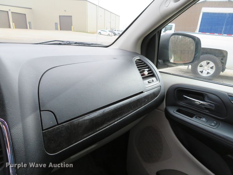 image for item DH0598 2012 Dodge Grand Caravan  van