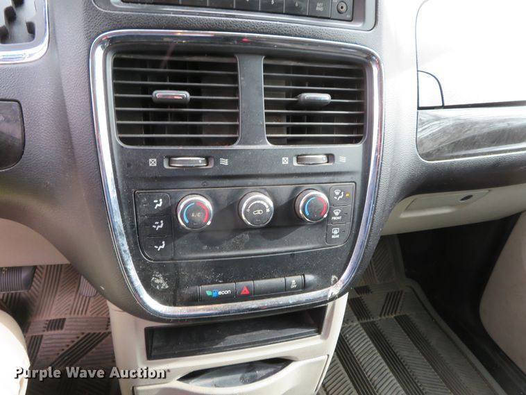 image for item DH0598 2012 Dodge Grand Caravan  van