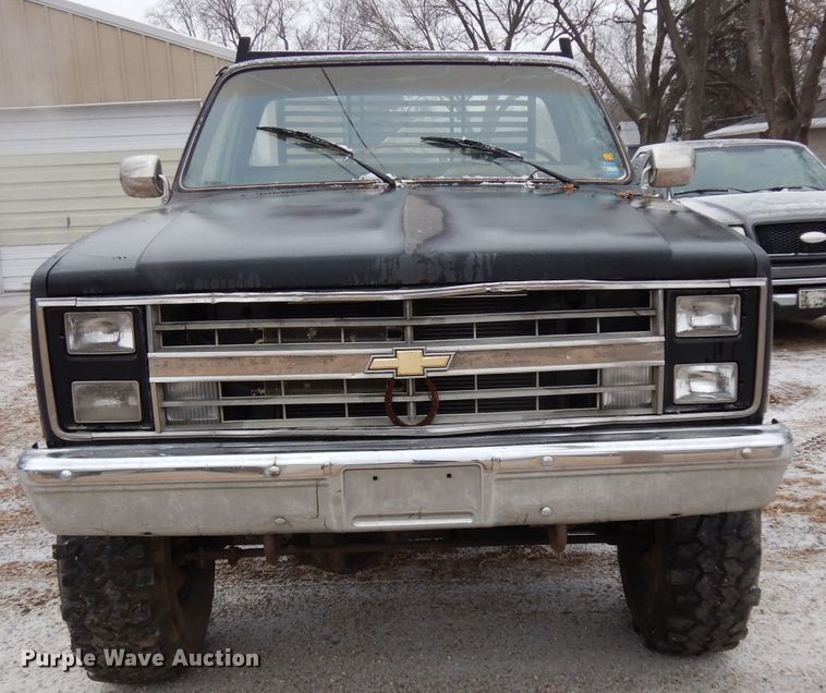 image for item DH5581 1978  Chevrolet  flatbed pickup truck