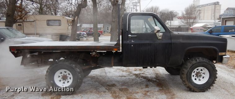 image for item DH5581 1978  Chevrolet  flatbed pickup truck